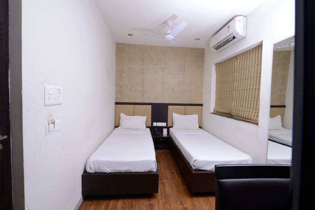 Golden Apple Boutique Hotel Калькутта Экстерьер фото