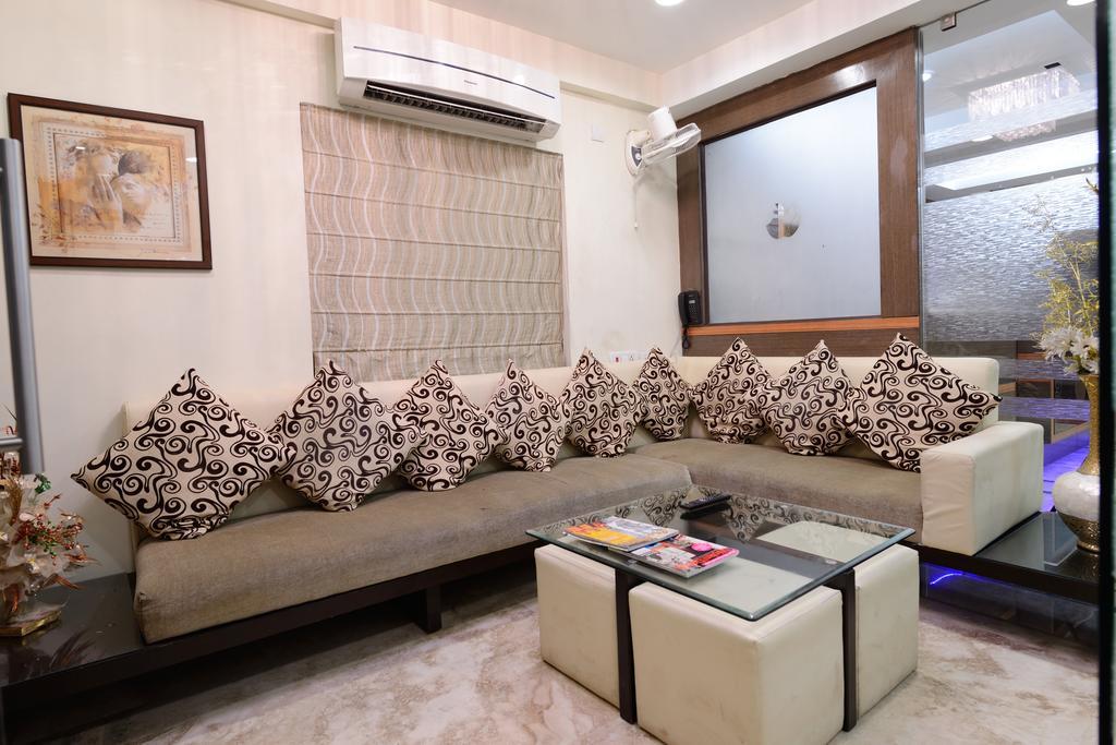 Golden Apple Boutique Hotel Калькутта Экстерьер фото