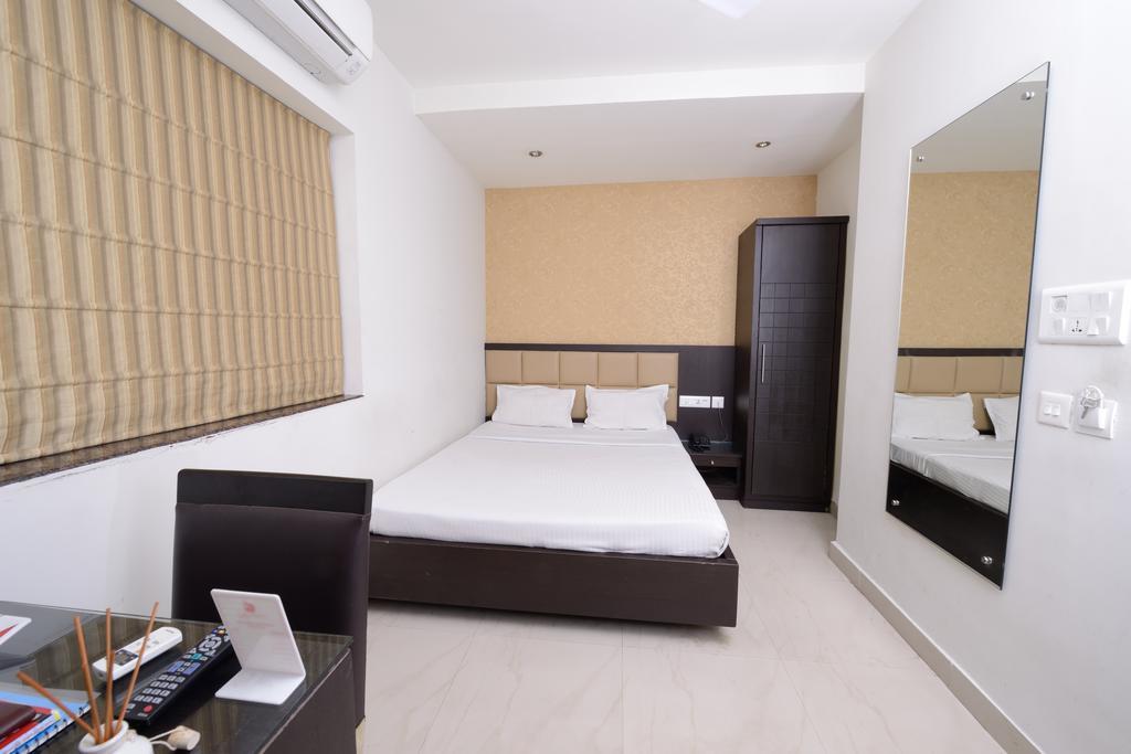 Golden Apple Boutique Hotel Калькутта Экстерьер фото