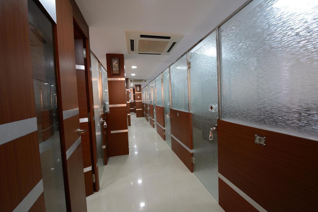 Golden Apple Boutique Hotel Калькутта Экстерьер фото