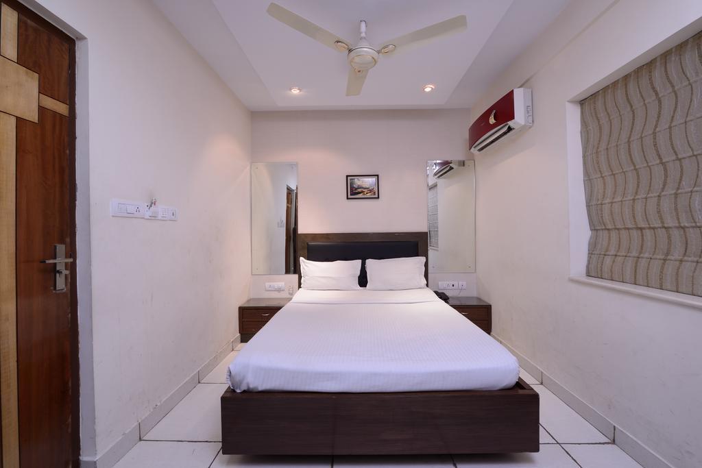 Golden Apple Boutique Hotel Калькутта Экстерьер фото