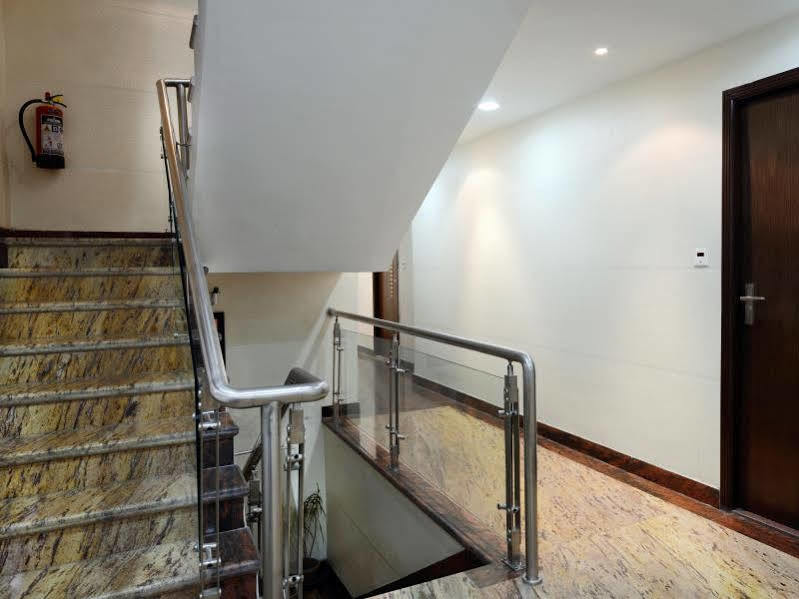 Golden Apple Boutique Hotel Калькутта Экстерьер фото